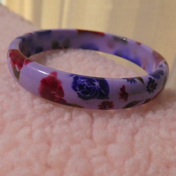 Pretty Lavender Floral Bangle Bracelet - Picture 4 of 6